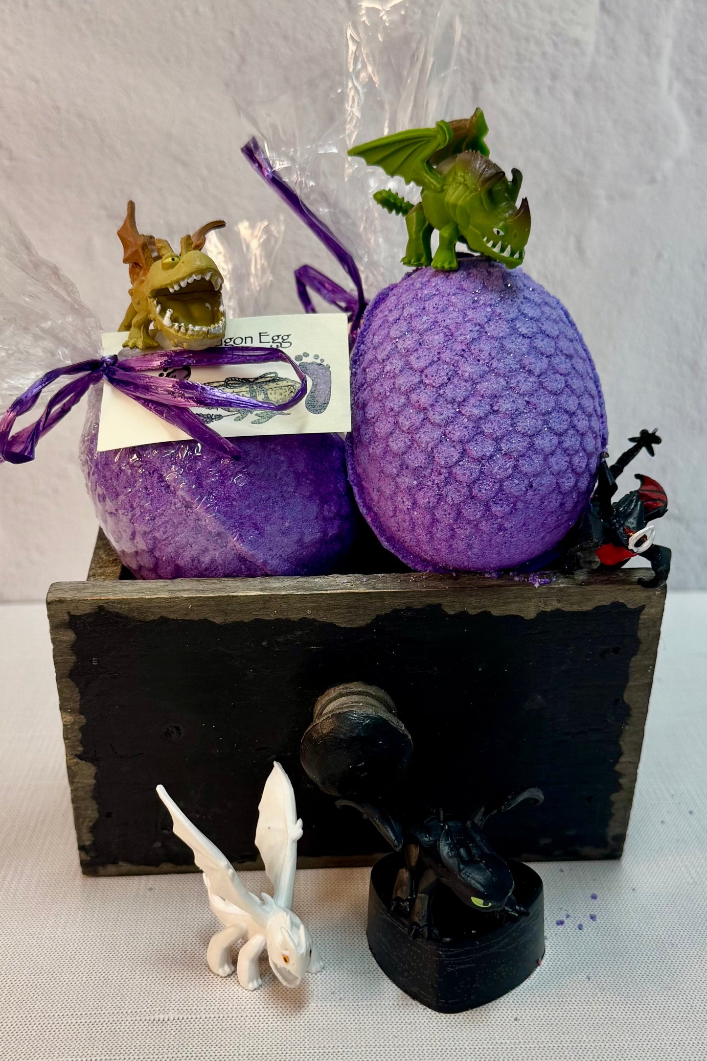 Dragon Egg Bath Bombs, Dragon inside
