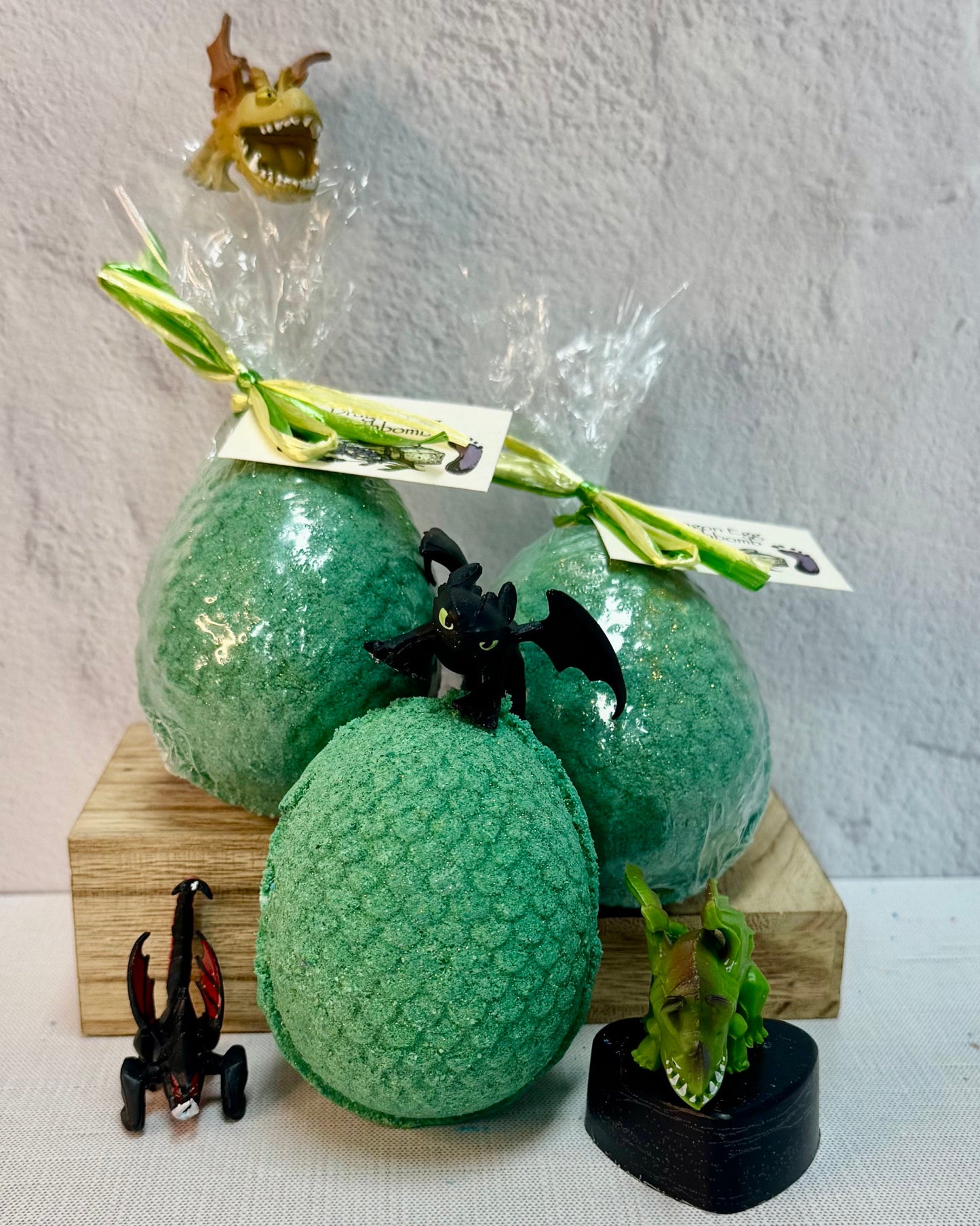 Dragon Egg Bath Bombs, Dragon inside