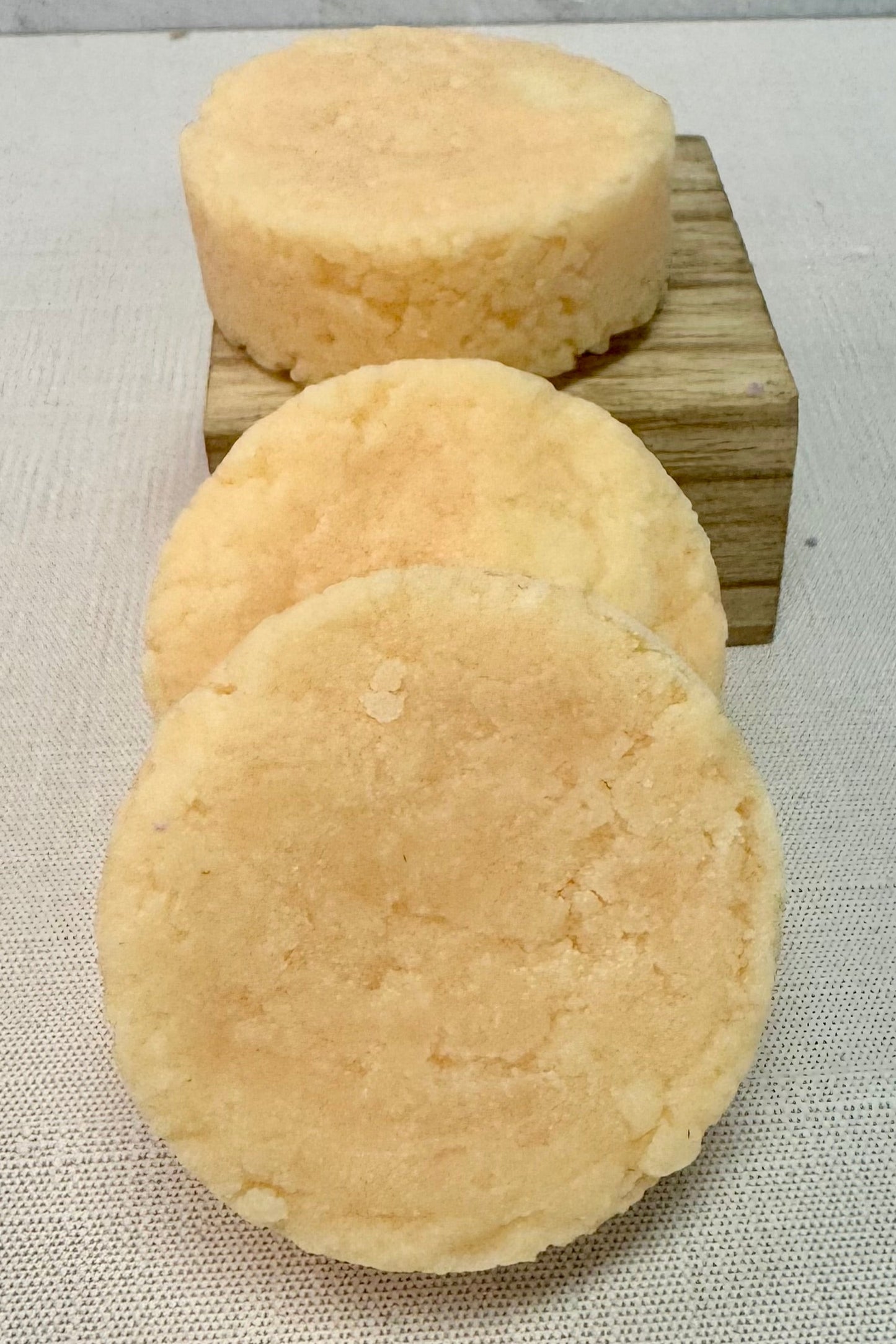 Citrus Solid Conditioner Bar