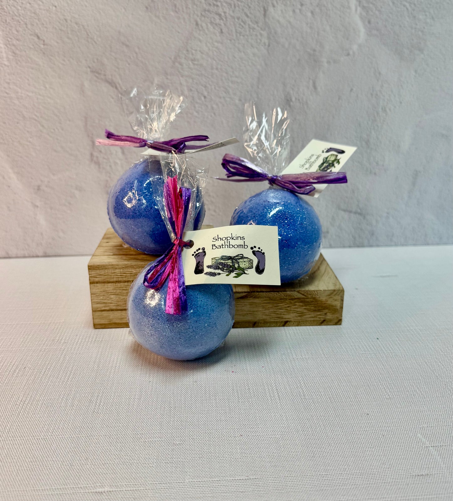 Shopkins Bath bomb W/ Figurine -Purple-
