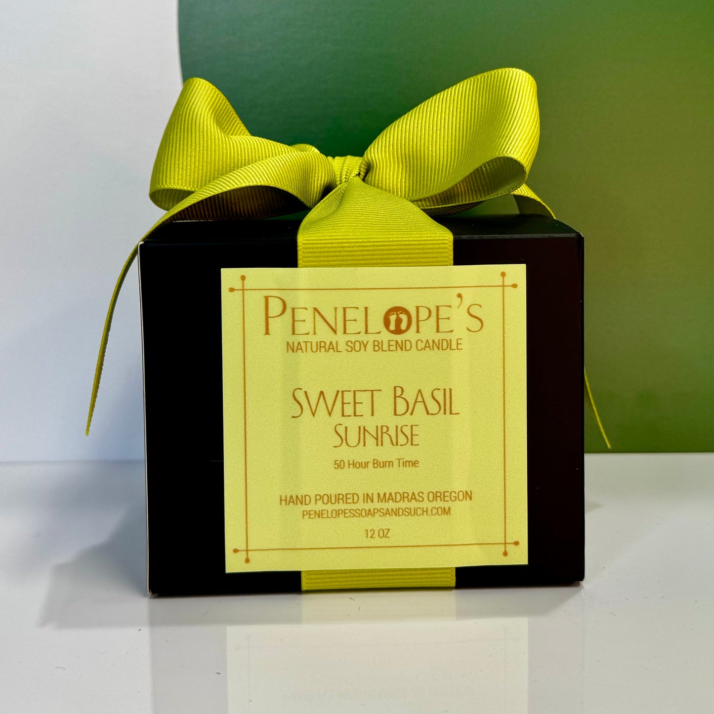 Sweet Basil Sunrise - 12oz Luxury Candle