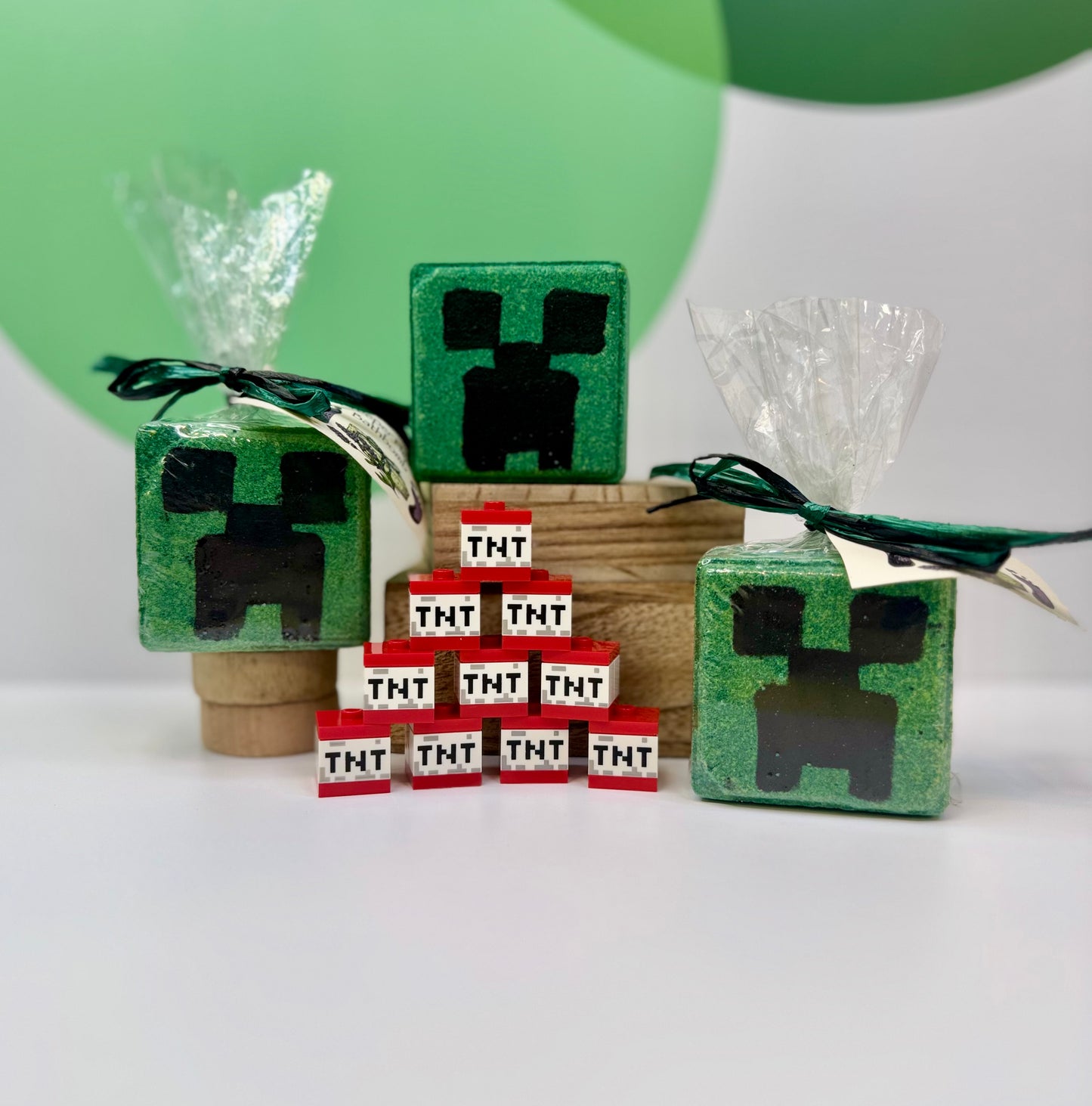 Minecraft Creeper Head Bath Bomb